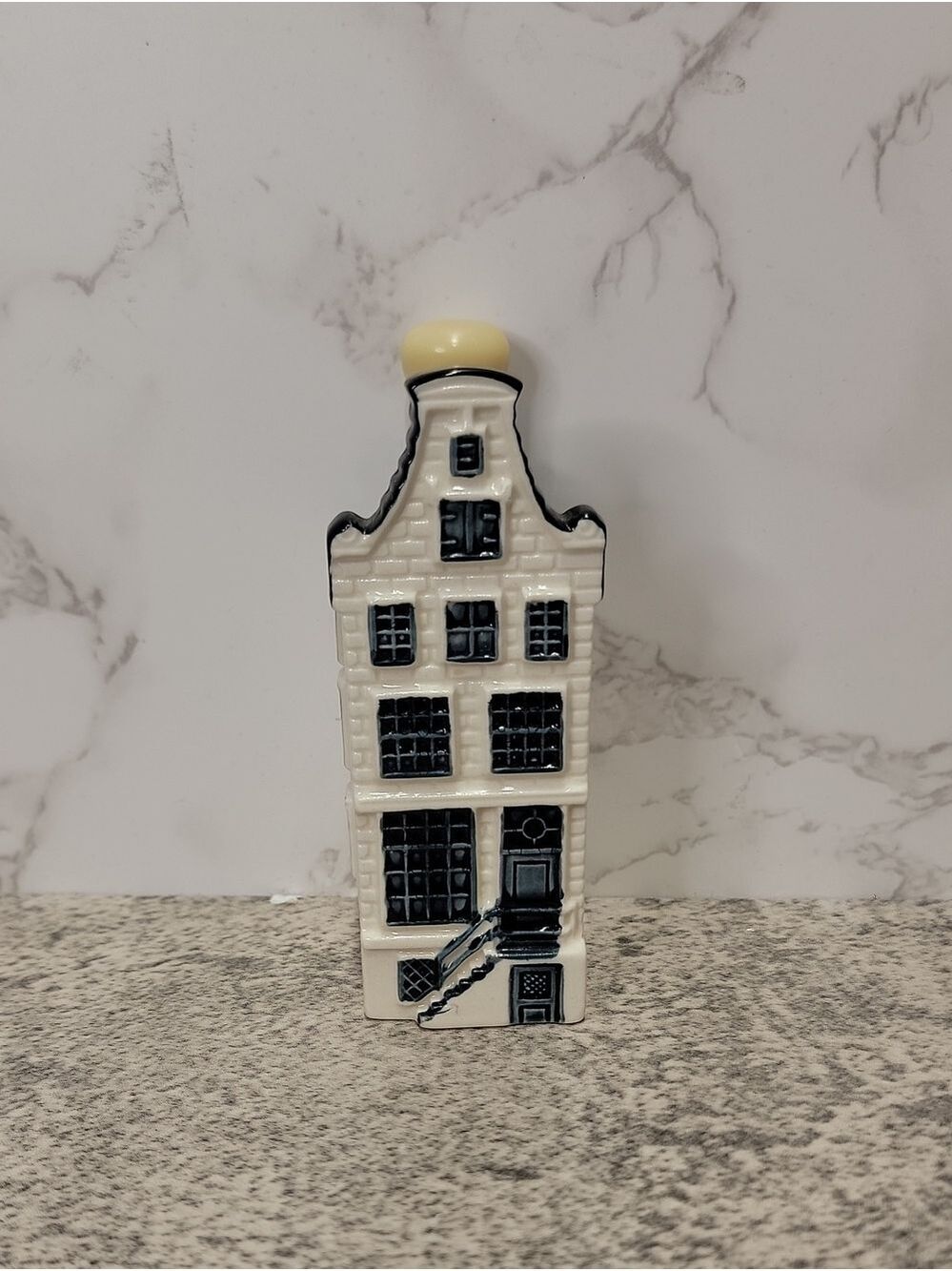 Vintage KLM by BOLS Blue Delft House #78